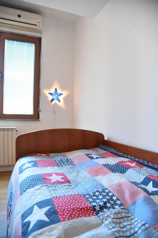 3 Bedroom Home With Parking Garage In The Heart Of Skopje Exterior photo